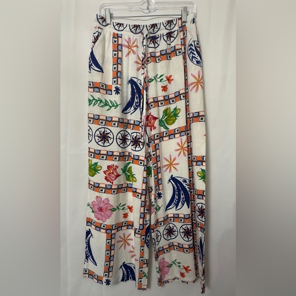 Label of Love Women's Pants & Shirt Set. - Picture 6 of 9